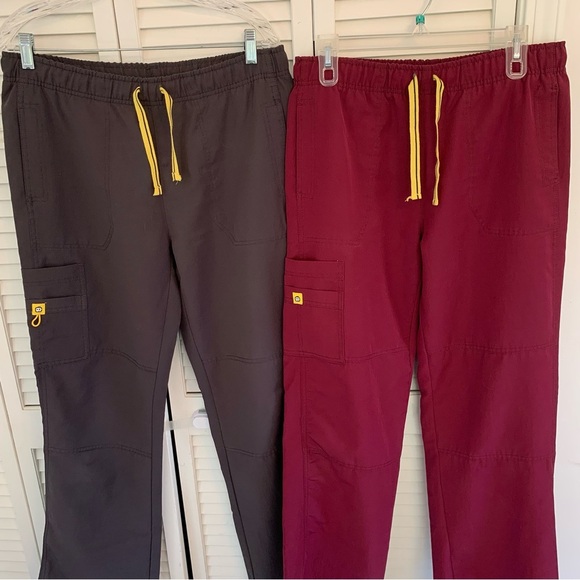 Lot of 2 WonderWink Women’s Tall Cargo Scrub Pants Sz M Tall Grey Maroon 5214T - Picture 2 of 16